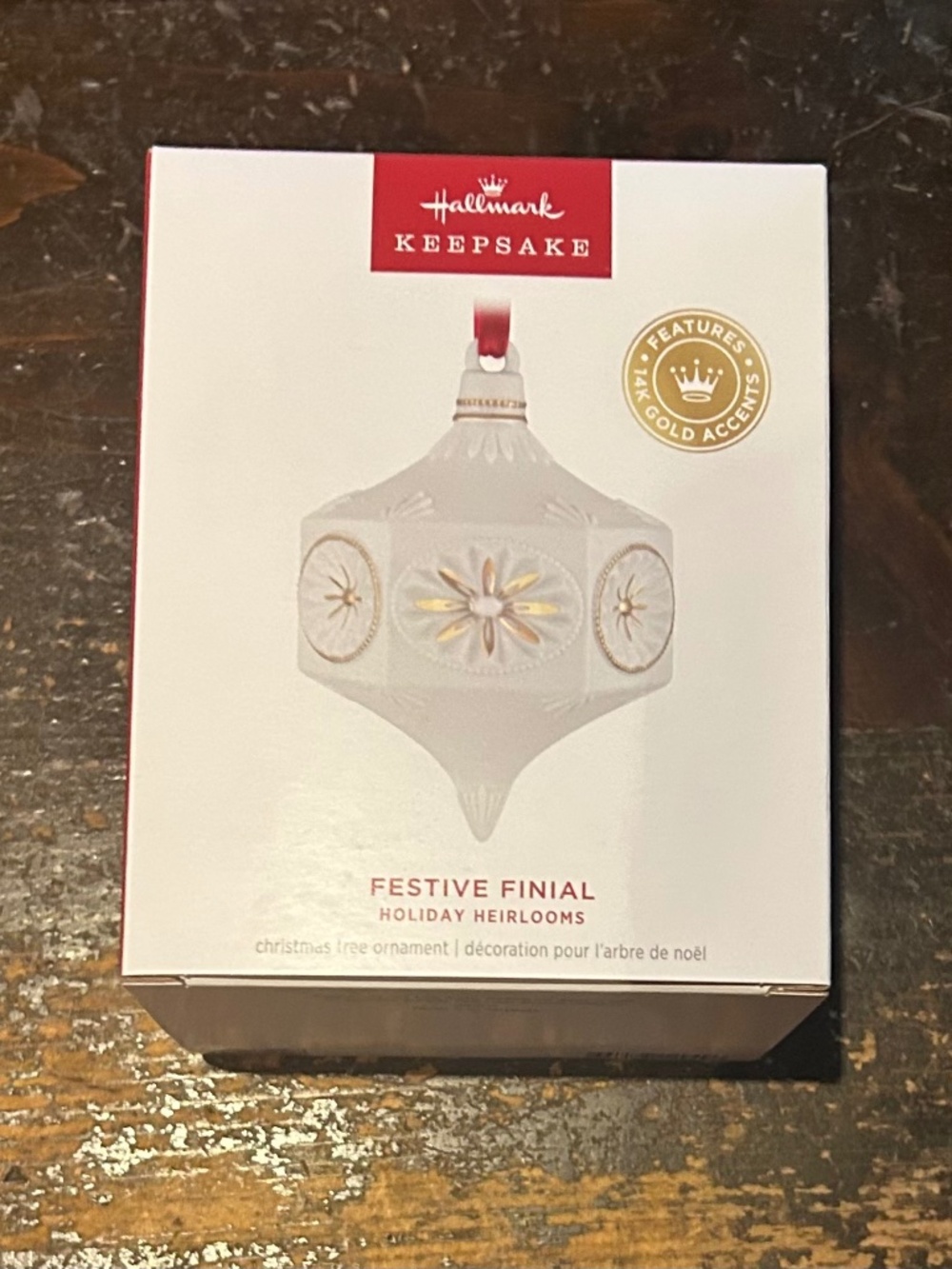 Hallmark Keepsake Festive Finial Holiday Heirlooms Porcelain Ornament Gold NEW
